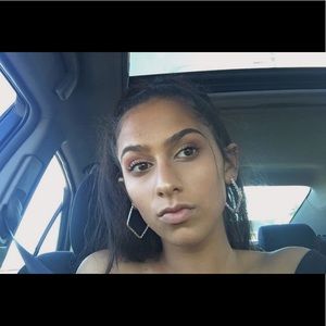 Meet your Posher, Gege